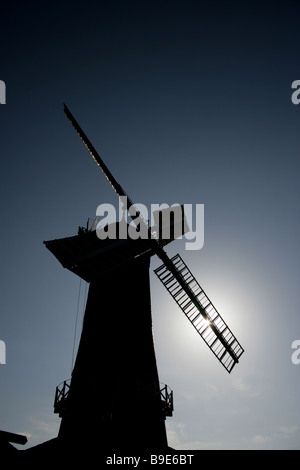 Vapeur Skidby qui, East Yorkshire. Le début du 19ème siècle, quatre à la vapeur Skidby qui navigué moulin Musée de l'équitation, la vie rurale. Banque D'Images