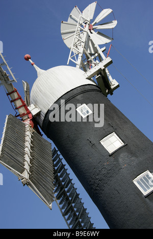 Vapeur Skidby qui, East Yorkshire. Le début du 19ème siècle, quatre à la vapeur Skidby qui navigué moulin Musée de l'équitation, la vie rurale. Banque D'Images