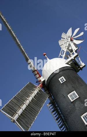 Vapeur Skidby qui, East Yorkshire. Le début du 19ème siècle, quatre à la vapeur Skidby qui navigué moulin Musée de l'équitation, la vie rurale. Banque D'Images