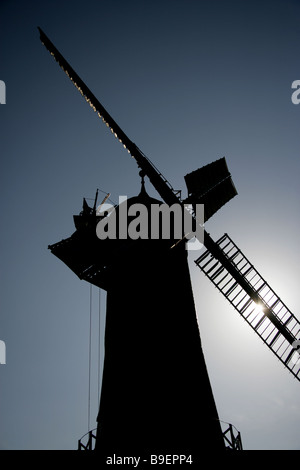 Vapeur Skidby qui, East Yorkshire. Le début du 19ème siècle, quatre à la vapeur Skidby qui navigué moulin Musée de l'équitation, la vie rurale. Banque D'Images