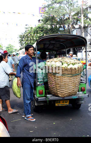 Pak Khlong Talat , marché aux fleurs , Bangkok , Thaïlande Banque D'Images