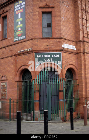 Salford Lads' Club, Greater Manchester, l'entrée principale. Banque D'Images