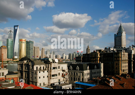 La Chine, Shanghai. Pudong vu du Bund. Banque D'Images