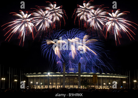 D'artifice au-dessus du Stade Olympique de Berlin pour le championnat du monde, Pyronale de Fireworks, Berlin, Germany, Europe Banque D'Images