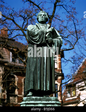 Monument à la mémoire de Martin Luther sur la place Karlsplatz, Eisenach, en Thuringe, Allemagne Banque D'Images