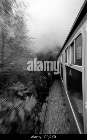 Droit historique à partir de 1980, du célèbre voyage en train à vapeur de Fort William à Mallaig en Ecosse / UK. Banque D'Images