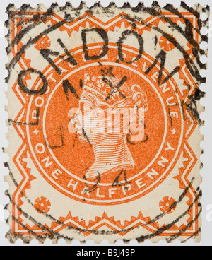 Gros plan de la ½ sou orange Victorian British postal Timbre sur fond blanc publié entre 1887 et 1900, Jubilee issue.Utilisé.Londres 1894. Banque D'Images