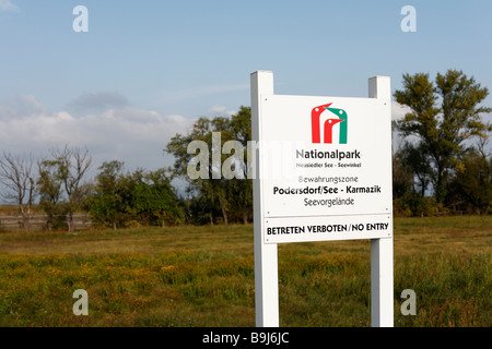 Signe, Neusiedler See - Seewinkel Parc National dans Podersdorf, Burgenland, Autriche, Europe Banque D'Images