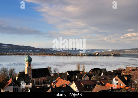 Vue sur le lac de Constance à Allensbach île de Reichenau, district de Konstanz, Bade-Wurtemberg, Allemagne, Europe Banque D'Images