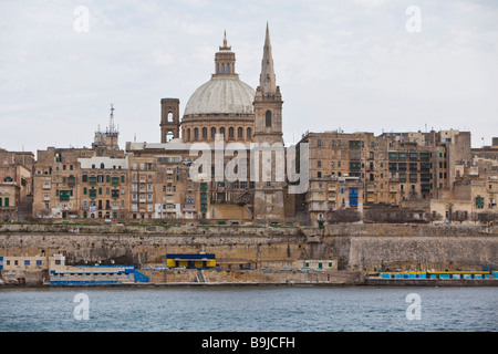 Vue sur St Pauls Church, La Valette, Malte, Europe Banque D'Images