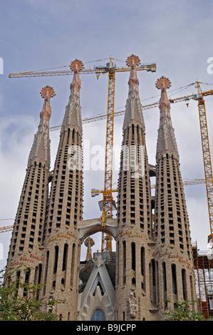 La Sagrada Familia de l'architecte Antoni Gaudi, de l'Eixample, Barcelone, Espagne, Europe Banque D'Images