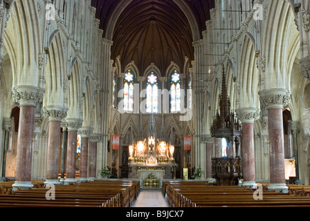 L'intérieur imposant de la cathédrale saint Colman, Cobh, dans le comté de Cork, Irlande Banque D'Images