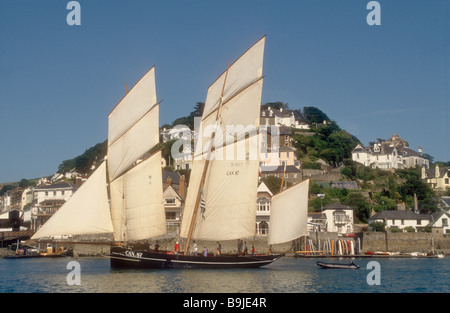 La réplique du 19e siècle français bisquine class ligne Dartmouth Devon en Angleterre visites UK Banque D'Images