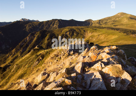 La France, l'Ariège, le panorama depuis le Col de Pailheres, la plus haute montagne de la région (2001m) Banque D'Images