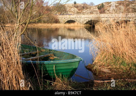 Bateau à rames sur Llyn Padarn Llanberis Gwynedd au nord du Pays de Galles UK Royaume-Uni UE Union Européenne Europe Banque D'Images