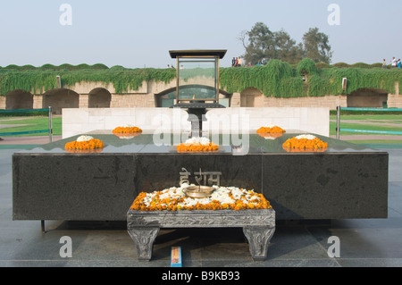 Raj Ghat ou Samadhi Gandhi Memorial site de Gandhi s'incinération Delhi Inde Banque D'Images