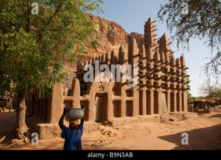 L'Afrique de l'Ouest Mali Pays Dogon Tely villlage mosque Banque D'Images