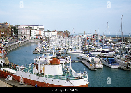 Ramsgate, Kent. Vue générale du Vieux Port. Banque D'Images