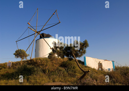 Le Portugal, Lisboa e Setubal province, Ericeira, mill Banque D'Images