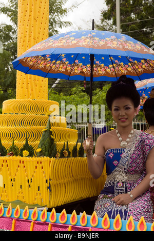 Khao Phansa (bougie et cire Festival) Ubon Ratachatani Thaïlande Banque D'Images