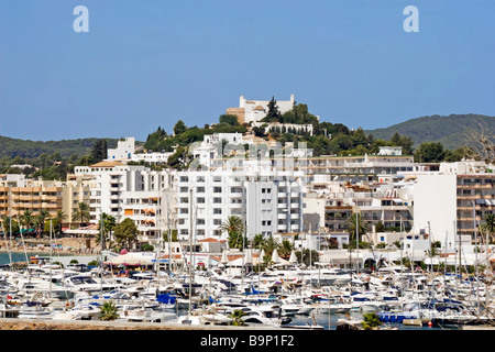 Santa Eularia, ville et port de plaisance, Ibiza Banque D'Images