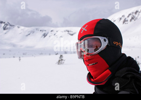 D''alp skieur dans masque de ski Hautes Tatras Slovaquie Banque D'Images