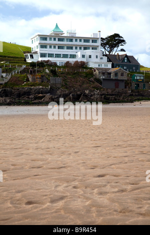 Ile de Burgh Voir Burgh Island avec la marée dans l'avant-plan montrant la plage de sable, Devong, England, UK Banque D'Images