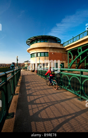 La Rivière Tees Stockton on Tees barrage Cleveland Banque D'Images