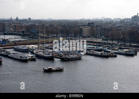 Photographie aérienne bateaux amarrés East Dock Amsterdam Banque D'Images