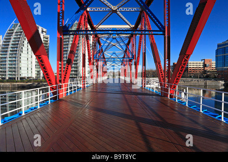 Pont de Detroit, Salford Quays, Manchester, Lancashire, England, UK. Banque D'Images