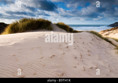 Dunes de sable de la baie de Holywell Cornouailles du Nord Banque D'Images