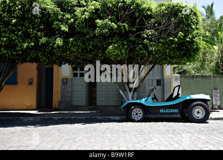 Beach buggy sur la rue de Bahia Canavieiras Brésil Amérique du Sud Banque D'Images