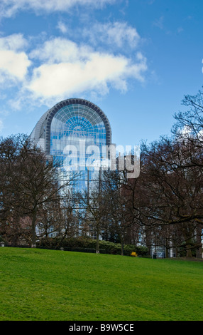 Bâtiment Paul-Henri Spaak, du complexe de l'Espace Léopold, abrite les bâtiments du parlement de l'Union européenne à Bruxelles Banque D'Images