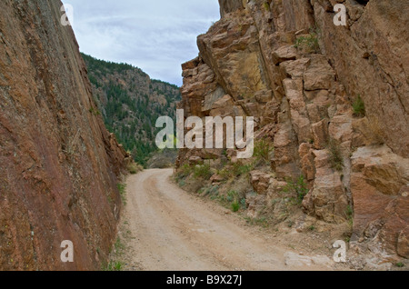 Colorado National Back Country Byway Gold Belt Tour Phantom Canyon Road route de terre Banque D'Images