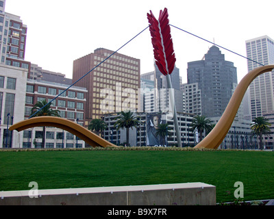 La sculpture de l'arc et de la flèche de Cupidon ("span") sur l'Embarcadero San Francisco California USA Banque D'Images