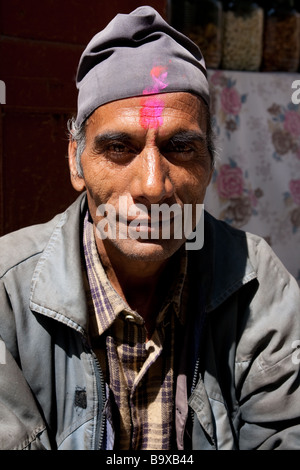 Nepali man in Almora, Uttaranchal, Inde Banque D'Images