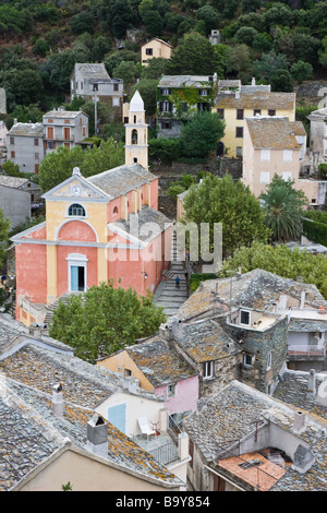 Avis de guet sur le village de Nonza Cap Corse Corse France Banque D'Images