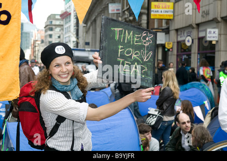 Londres - les manifestations du G20. Les manifestations pacifiques au Camp climatique qui a été mis en place à Bishopsgate. Banque D'Images