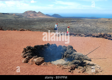 Trou de feu, Islote de Hilario, le Parc National de Timanfaya, Lanzarote, îles Canaries, Espagne Banque D'Images