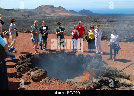 Trou de feu, Islote de Hilario, le Parc National de Timanfaya, Lanzarote, îles Canaries, Espagne Banque D'Images