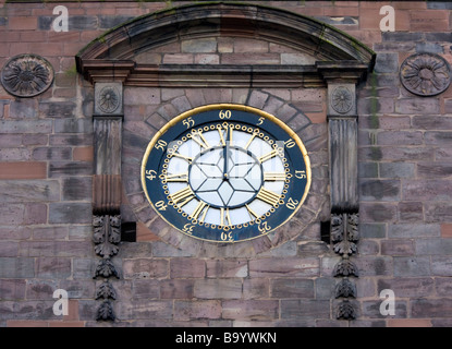 Tour de l'horloge, St Ann's Church, à Manchester, en Angleterre, Hiver 2009 Banque D'Images