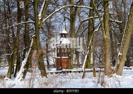 Clocher en bois, Zwierzyniec, Pologne Banque D'Images