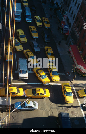 Intersection bondé, high angle view Banque D'Images