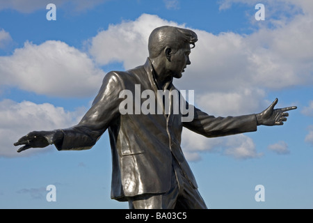 Statue de Billy Fury à l'Albert Dock, Liverpool. Banque D'Images