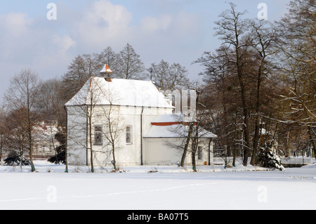 Saint Jean Nepomucene's Parish Church (b. 1741 - 47), Zwierzyniec, Pologne Banque D'Images