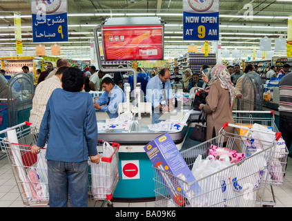 Caisse, supermarché Carrefour, Ciy Center Mall, Le Caire, Egypte Banque D'Images