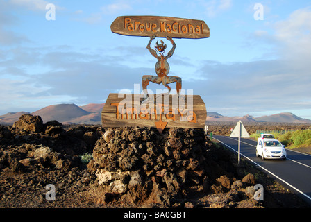 Panneau d'entrée, le Parc National de Timanfaya, Lanzarote, îles Canaries, Espagne Banque D'Images