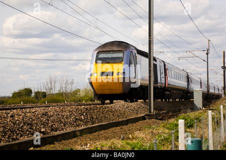 Vitesse élevée ligne côtière est train Express National Banque D'Images