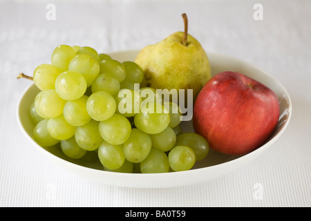 Fruits sur bol Banque D'Images