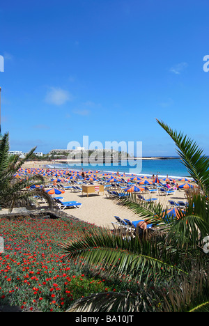 La plage de Las Cucharas, Costa Teguise, Lanzarote, îles Canaries, Espagne Banque D'Images